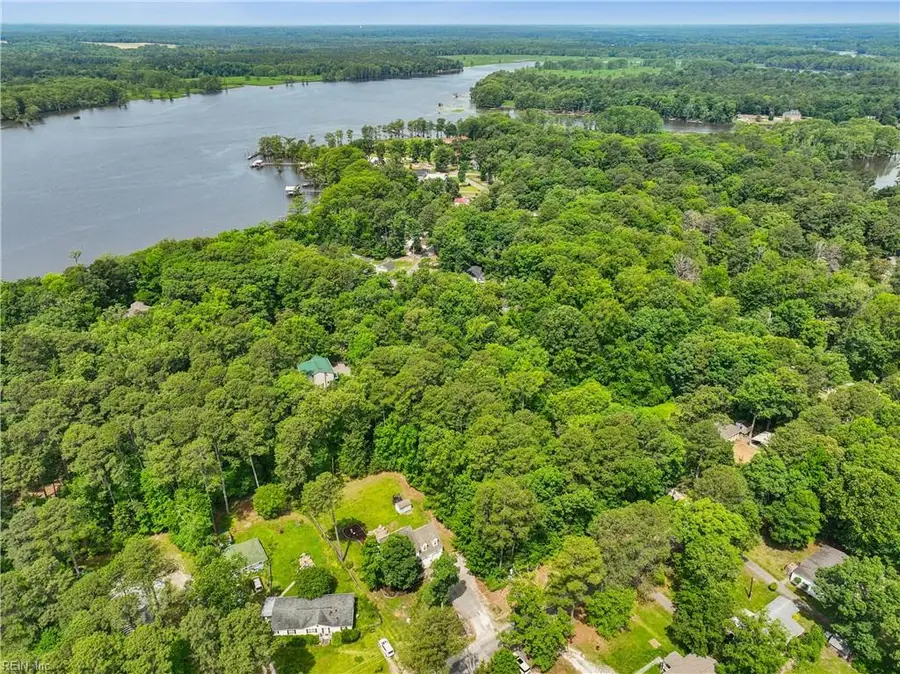 7633 Beechwood Drive, Lanexa, VA 23089 - #2