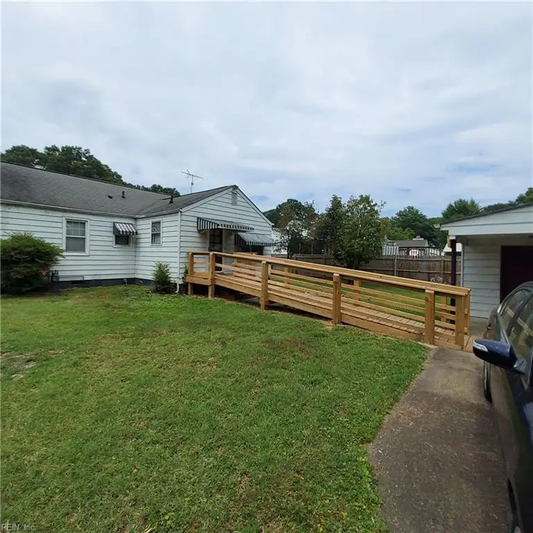 616 Brewer Street, Newport News, VA 23605 - #3