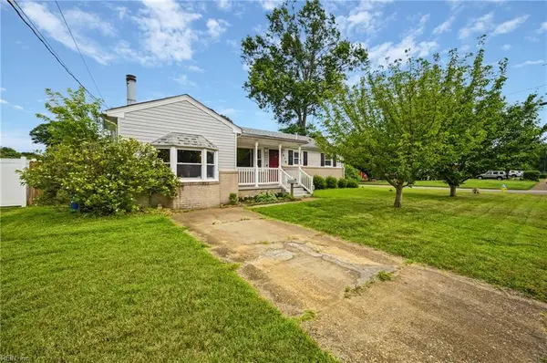 1516 Gardenwood Parkway, Virginia Beach, VA 23455