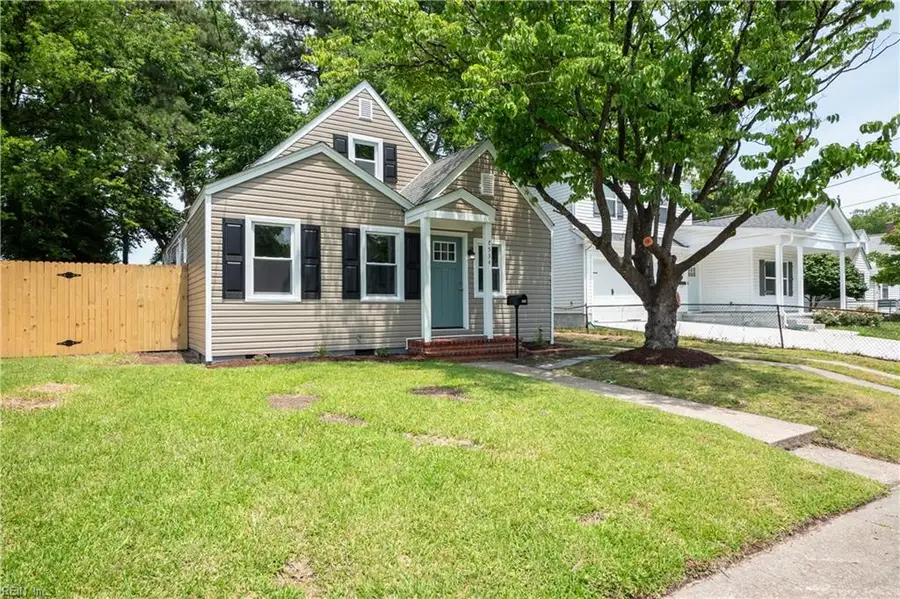 7534 Yorktown Drive, Norfolk, VA 23505 - #2