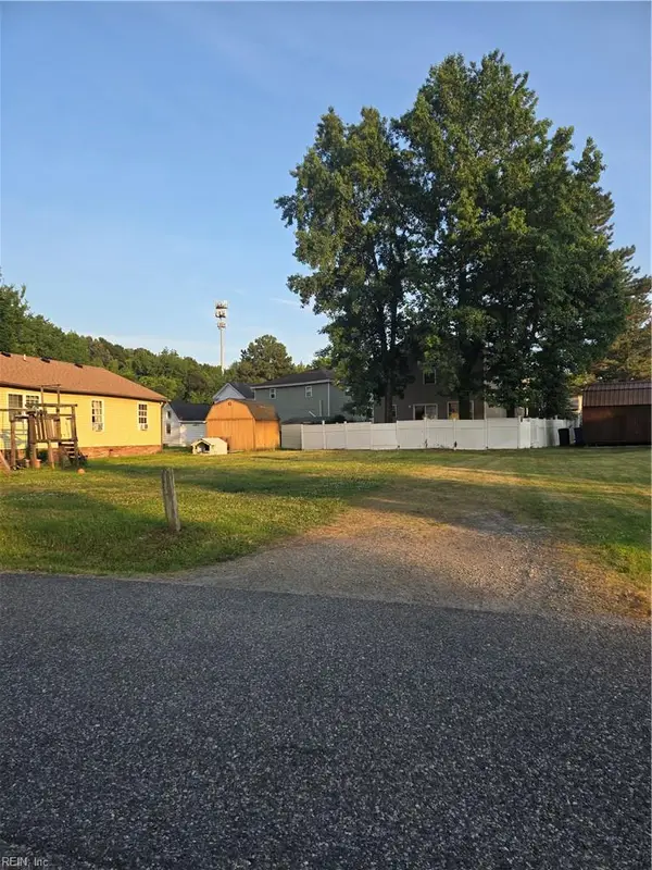 1721 Faulk Street, Chesapeake, VA 23323