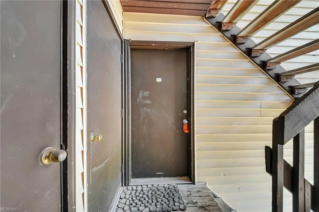 240 Pacific Drive, Hampton, VA 23666 - #1
