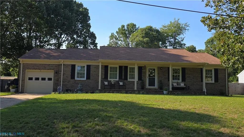 1709 Pine Tree Drive, Gloucester Point, VA 23062 - #1