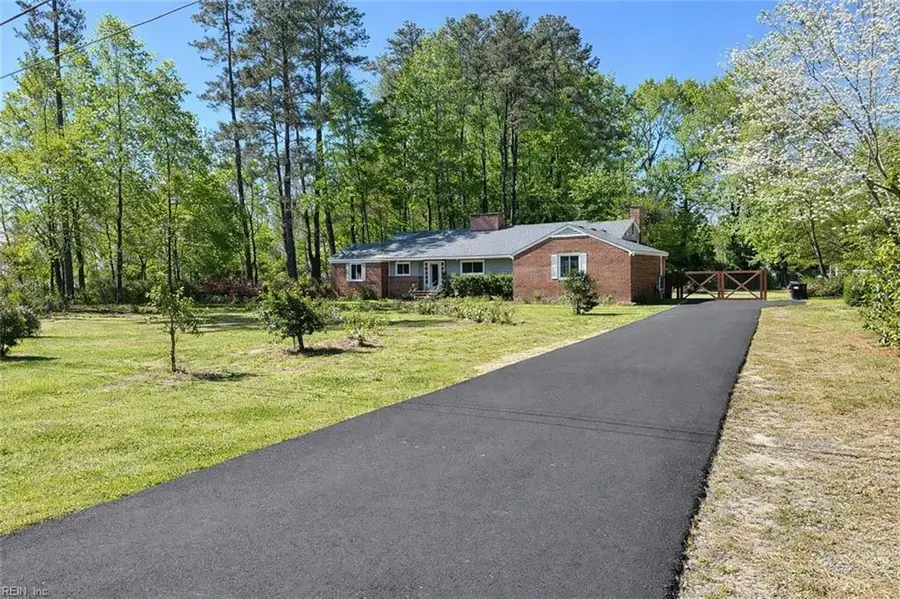 201 Robinhood Road, Franklin, VA 23851 - #2