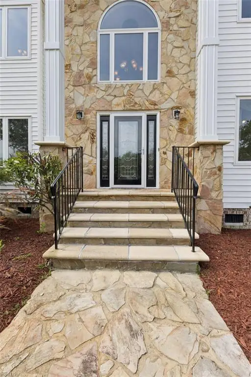 803 Gresham Way, Chesapeake, VA 23323 - #3
