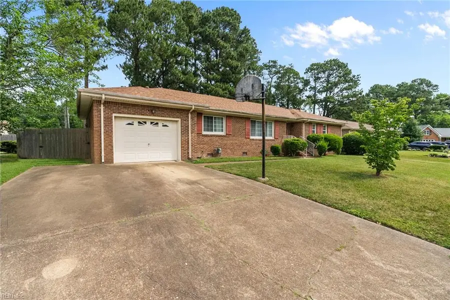 404 Redbrick Drive, Chesapeake, VA 23325 - #3
