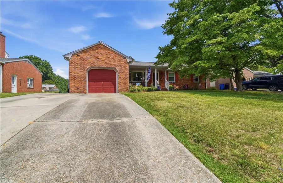 207 Dabney Drive, Newport News, VA 23602 - #3