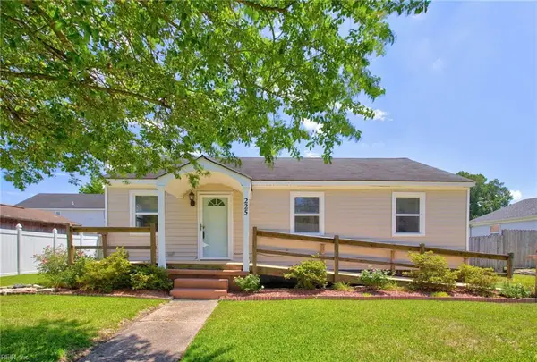225 Castlewood Road, Portsmouth, VA 23702
