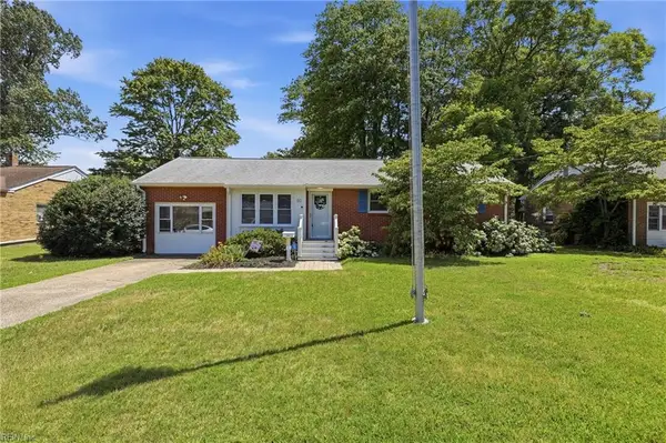 50 Middlesex Road, Newport News, VA 23606