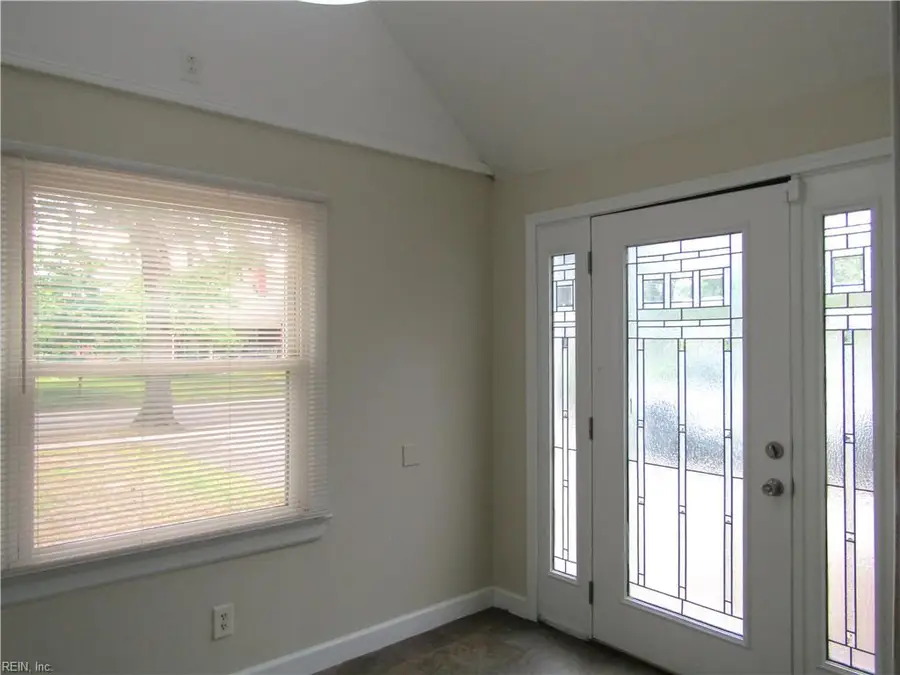 111 S Ridgeley Road, Norfolk, VA 23505 - #3