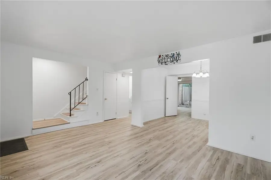 832 N Grosvenor Court, Virginia Beach, VA 23462 - #3