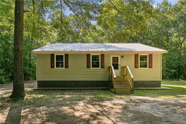 4497 Backwoods Lane, Hayes, VA 23072
