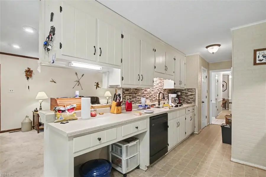 15432 Rollingwood Drive, Carrollton, VA 23314 - #3