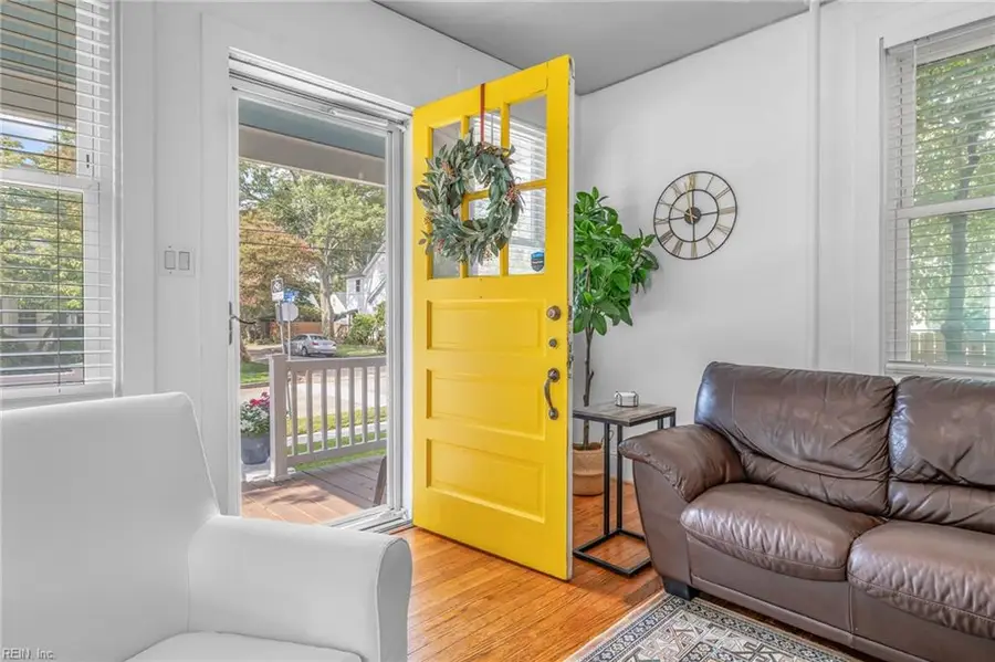 160 W Ocean Avenue, Norfolk, VA 23503 - #3