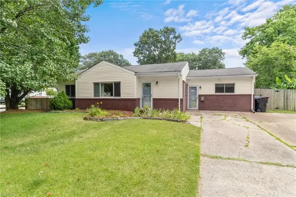 300 Garrison Place, Virginia Beach, VA 23452