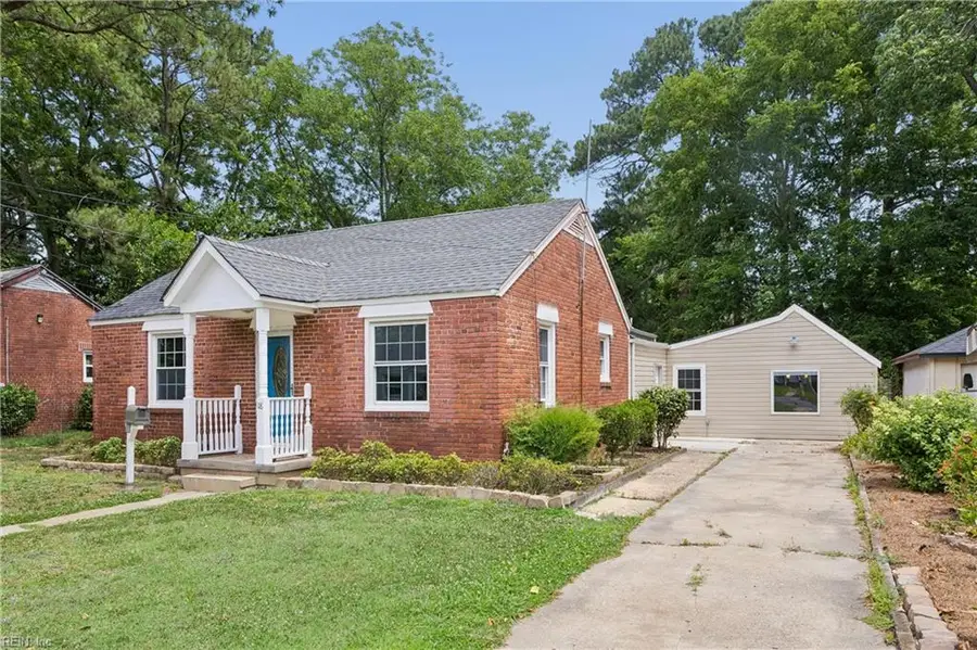 18 N Colin Drive, Portsmouth, VA 23701 - #2