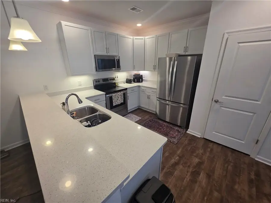 1725 Dromolin Drive #203, Virginia Beach, VA 23456 - #3
