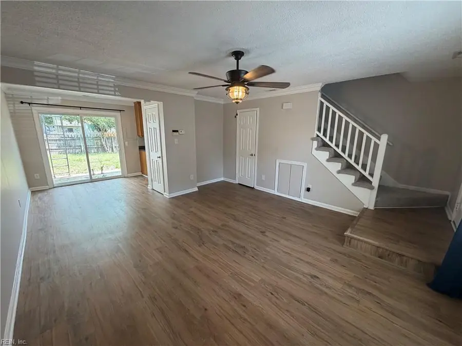 918 Seabreeze Court, Chesapeake, VA 23320 - #2