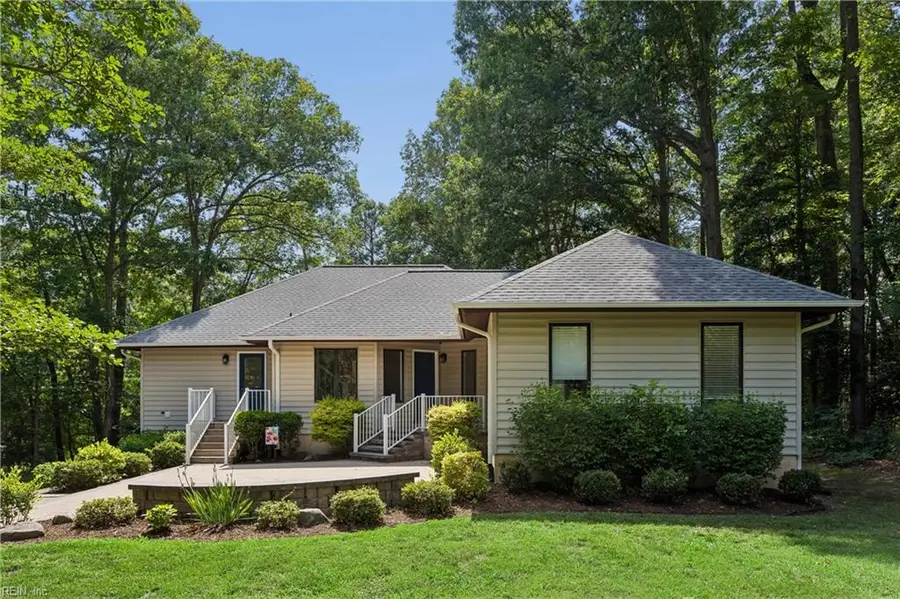 12210 Waterview Trail, Carrollton, VA 23314 - #2