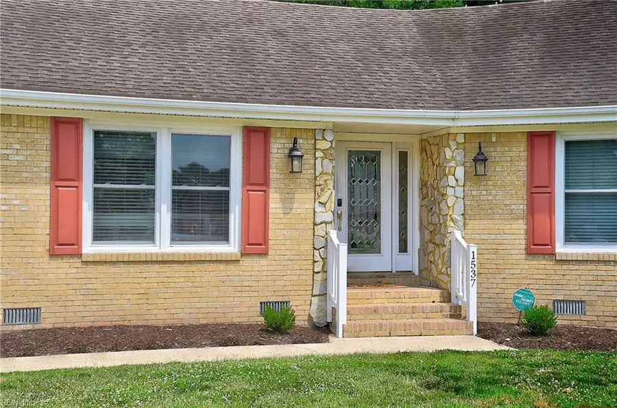 1537 Waterway Circle, Chesapeake, VA 23322 - #3