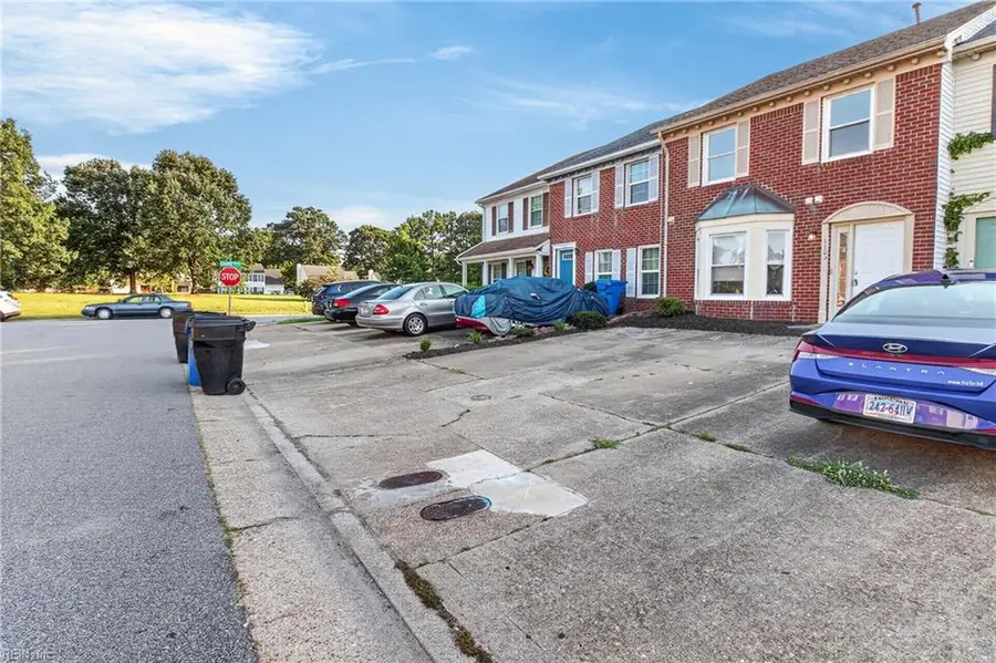 1105 Gleaning Close, Virginia Beach, VA 23455 - #2