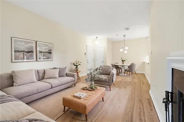 230 College Place #215, Norfolk, VA 23510