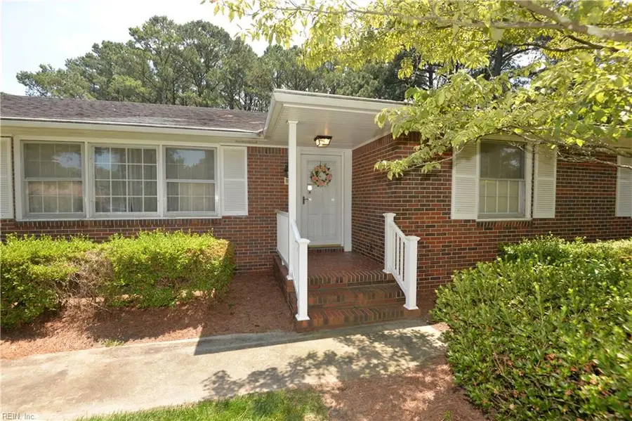1721 N Alanton Drive, Virginia Beach, VA 23454 - #2