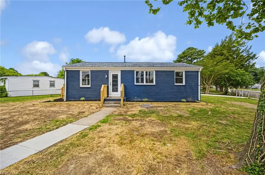 600 Mooney Rd Drive, Chesapeake, VA 23325 - #2