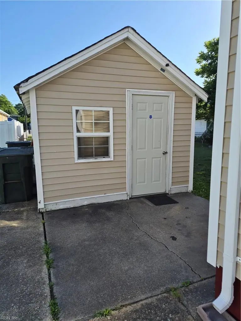 379 Schley Avenue, Hampton, VA 23661 - #2