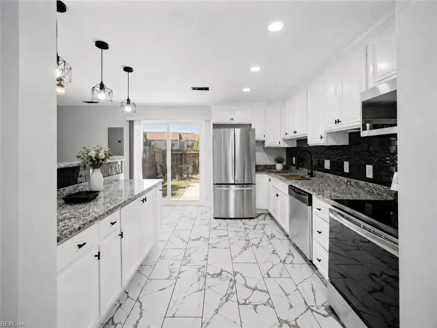 1556 Fairfax Drive, Virginia Beach, VA 23453 - #3