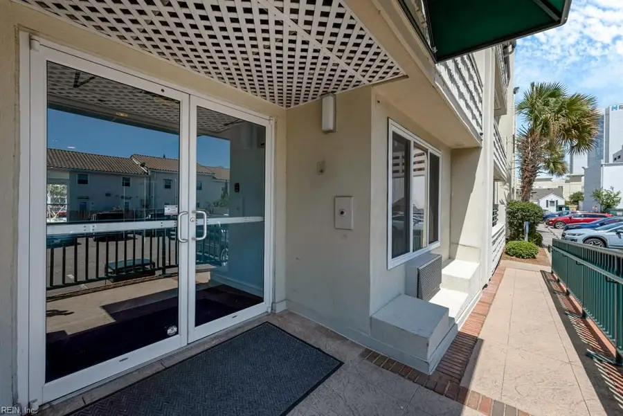 304 28th Street #110, Virginia Beach, VA 23451 - #3