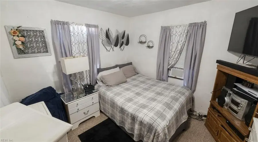 404 Hunter Street, Suffolk, VA 23434 - #3