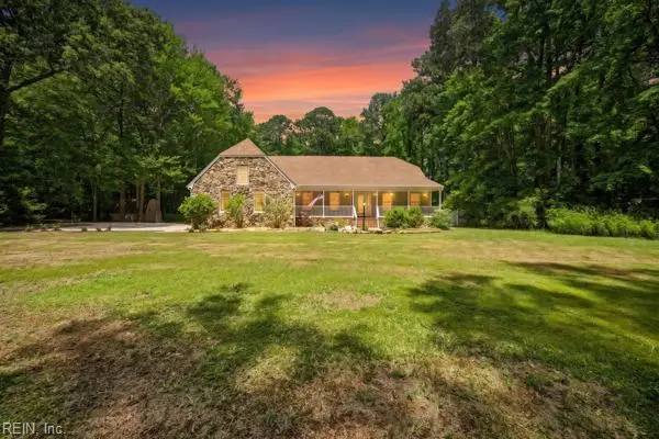 1028 Pleasant Ridge Drive, Chesapeake, VA 23322