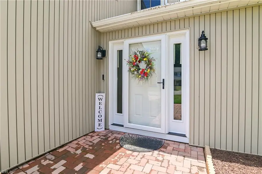 3 Kenilworth Drive, Hampton, VA 23666 - #2