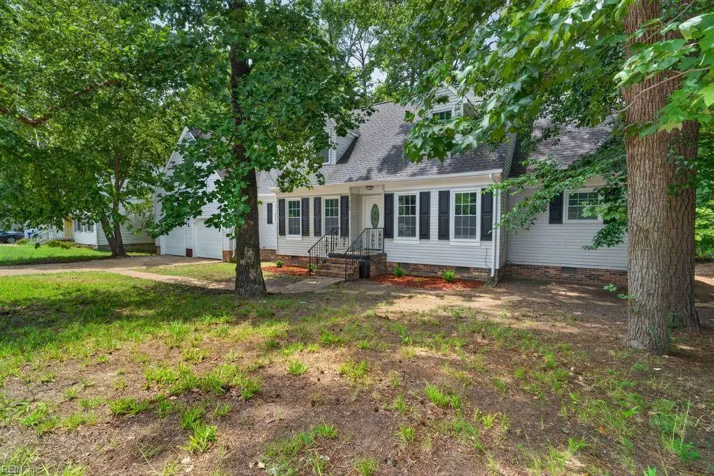 112 W Rexford Drive, Newport News, VA 23608 - #1