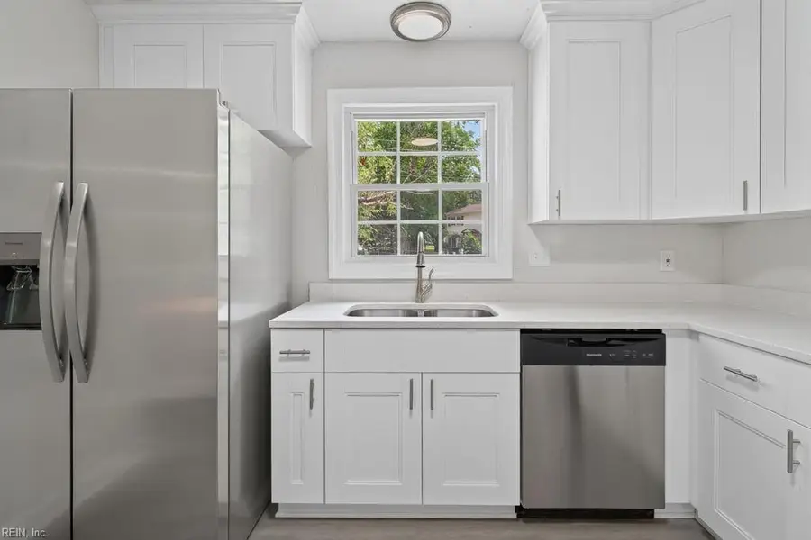 112 W Rexford Drive, Newport News, VA 23608 - #3