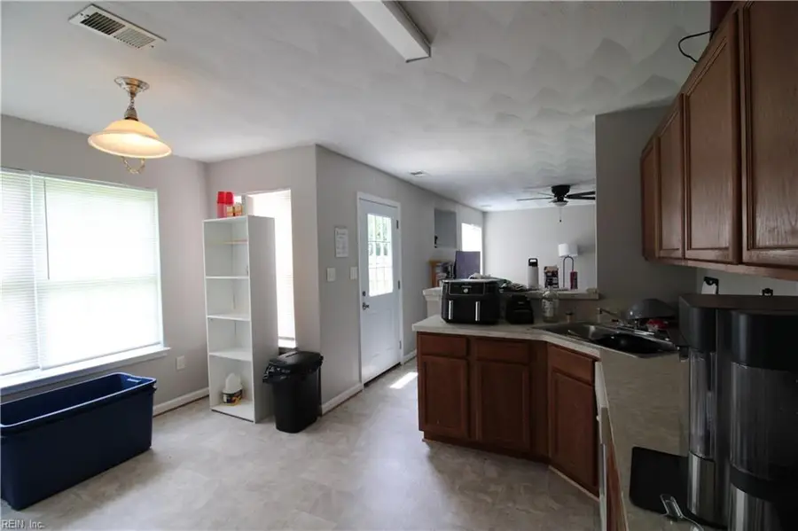 849 W 43rd Street, Norfolk, VA 23508 - #3