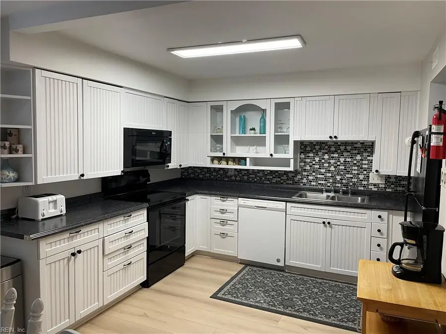 4405 Ocean View Avenue, Virginia Beach, VA 23455 - #2
