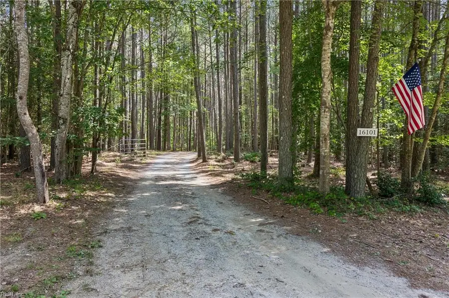 16101 Diascund Shores Lane, Lanexa, VA 23089 - #2