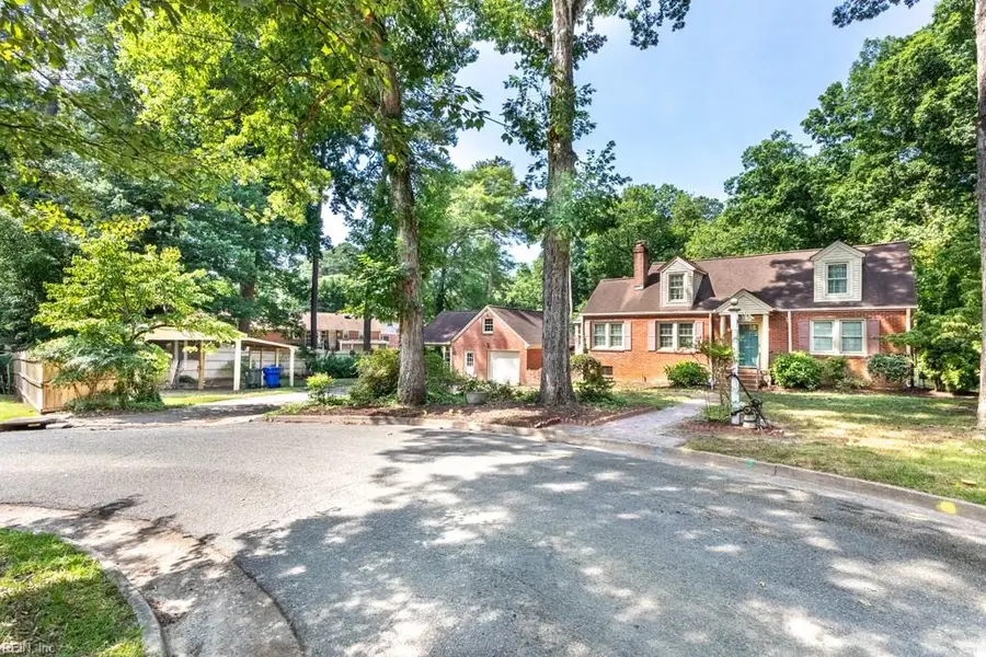 23 White Oak Drive, Newport News, VA 23601 - #2