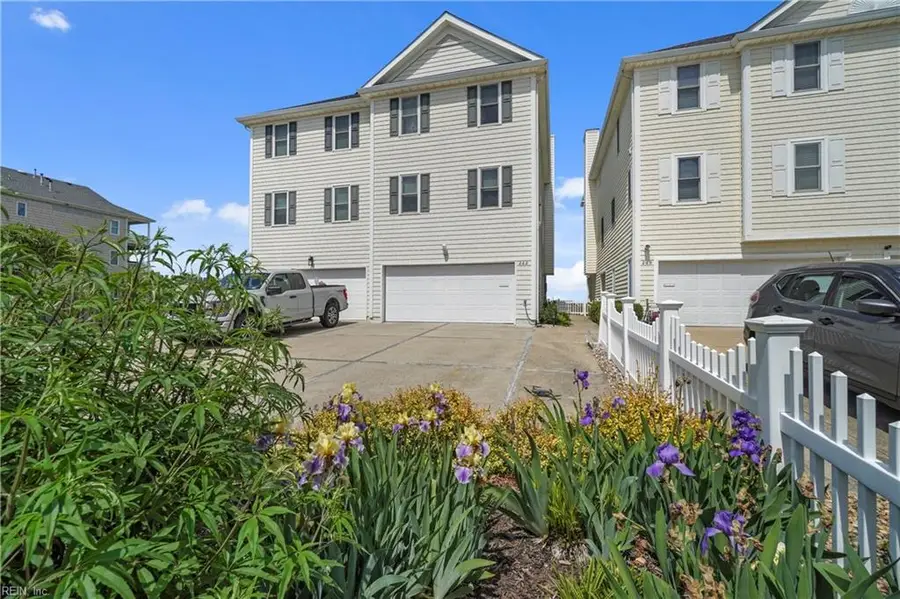 262 W Ocean View Avenue, Norfolk, VA 23503 - #3