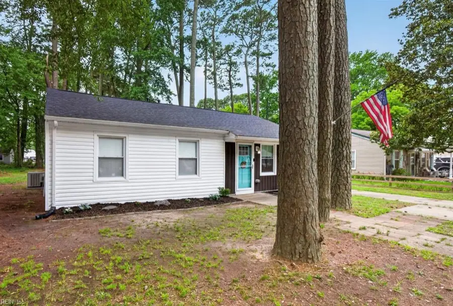 108 Clover Street, Hampton, VA 23669 - #3