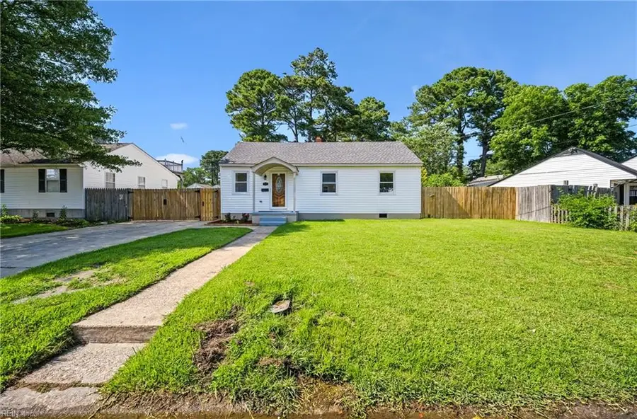 218 Castlewood Road, Portsmouth, VA 23702 - #2