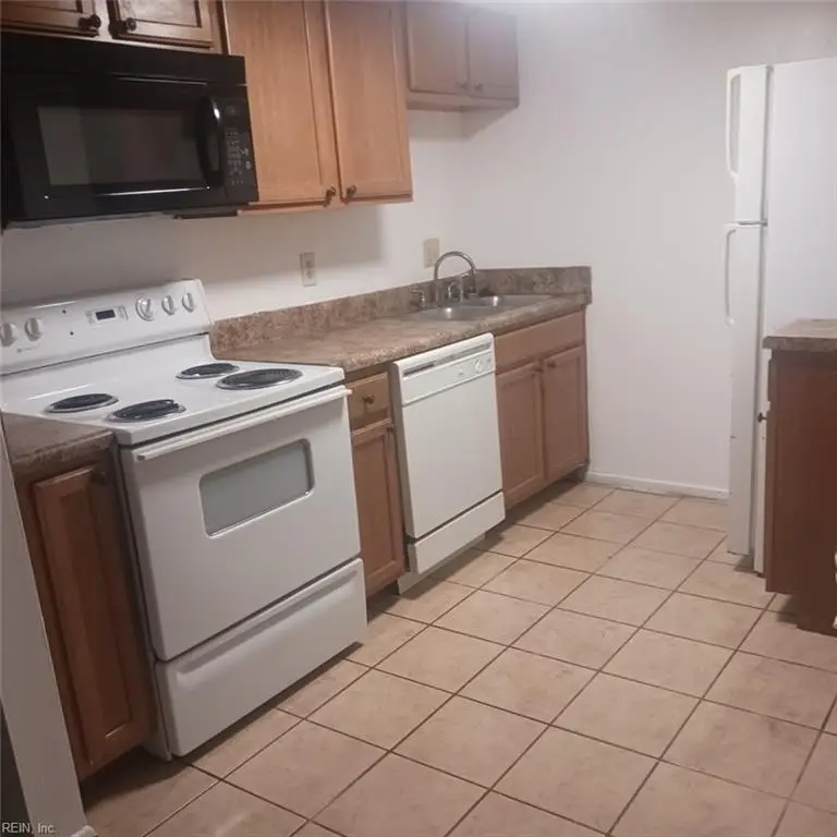 4606 Greenwood Drive, Portsmouth, VA 23703 - #3