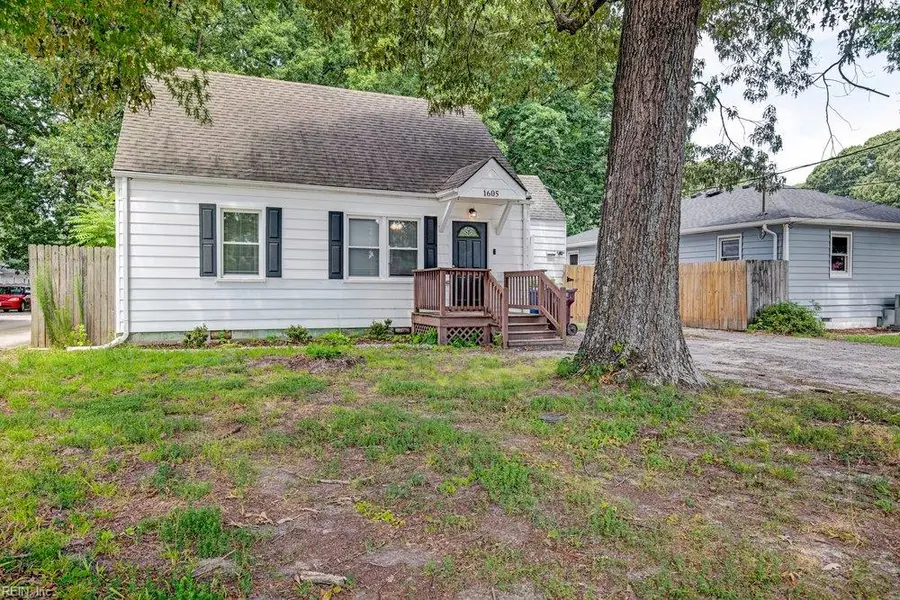 1605 Laurel Avenue, Chesapeake, VA 23325 - #2