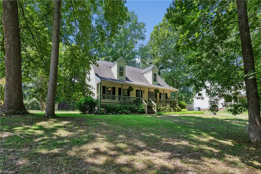 7322 Edgehill Street, Gloucester, VA 23061 - #2