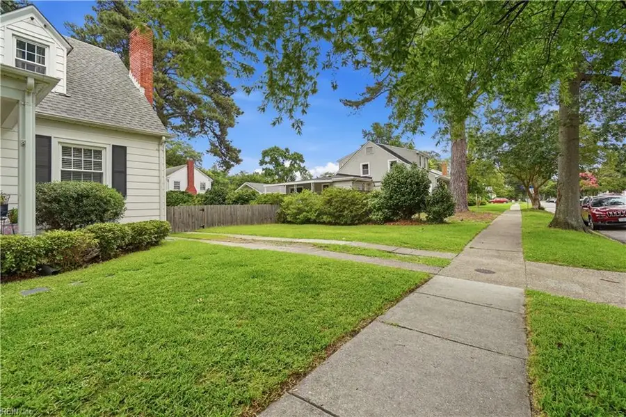 174 W Lorengo Avenue, Norfolk, VA 23503 - #2