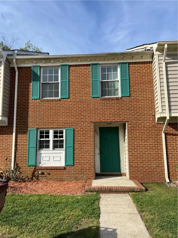 824 Huntly Drive, Chesapeake, VA 23320