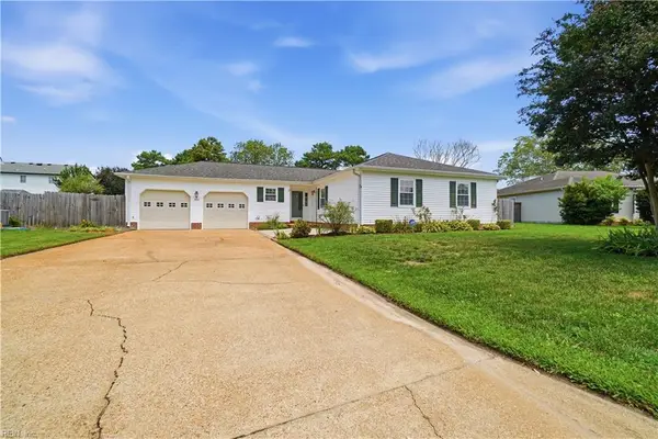 884 Daimler Drive, Virginia Beach, VA 23454