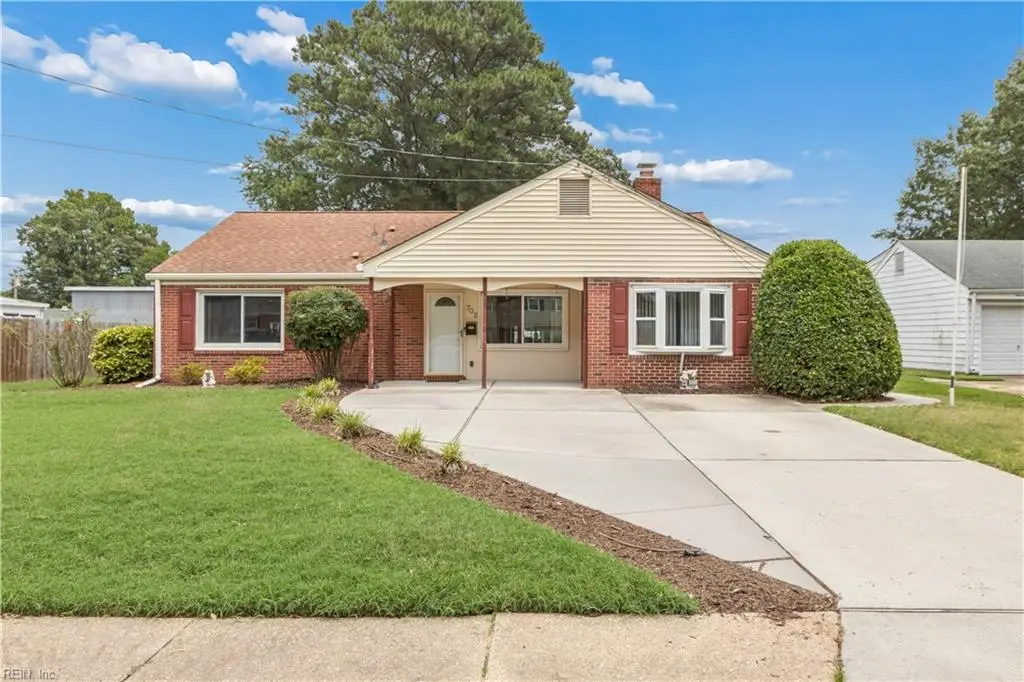702 Essex Park Drive, Hampton, VA 23669 - #1